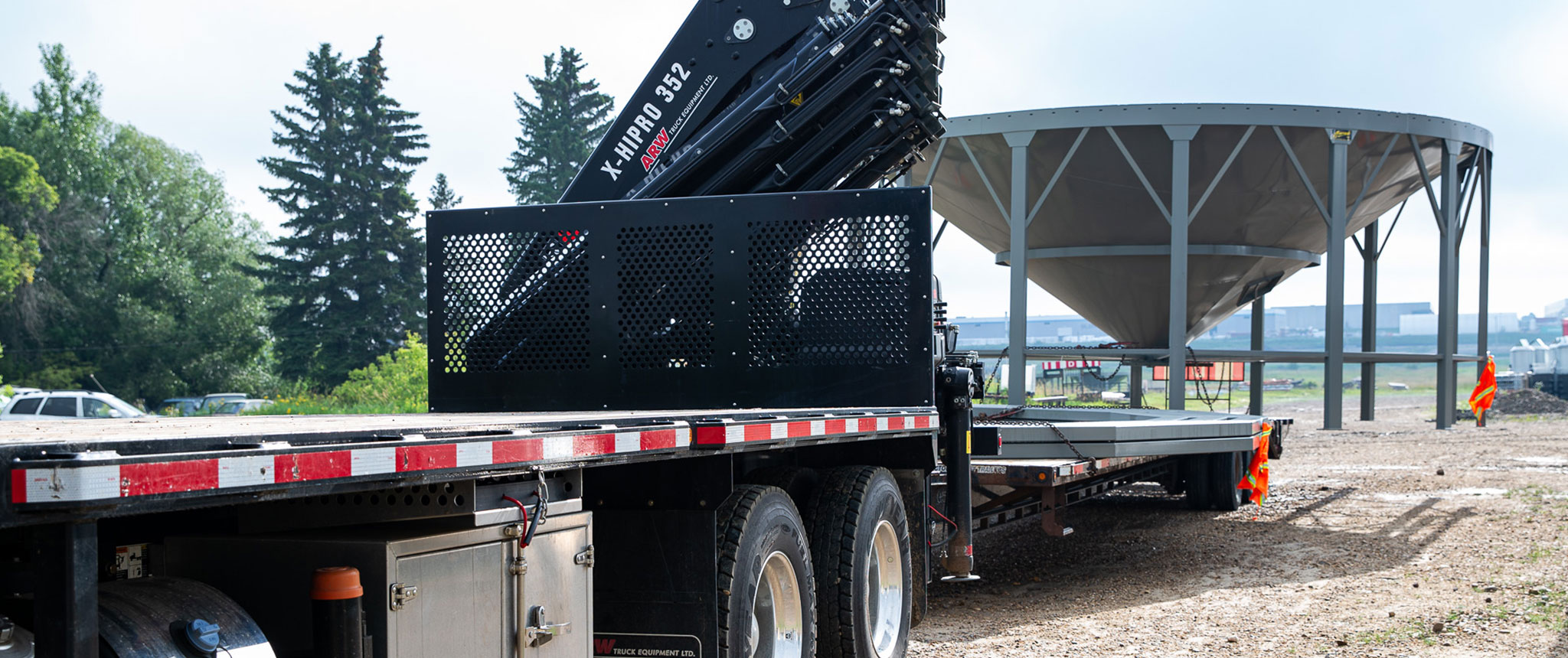 Flatbed Truck Grain Bin
